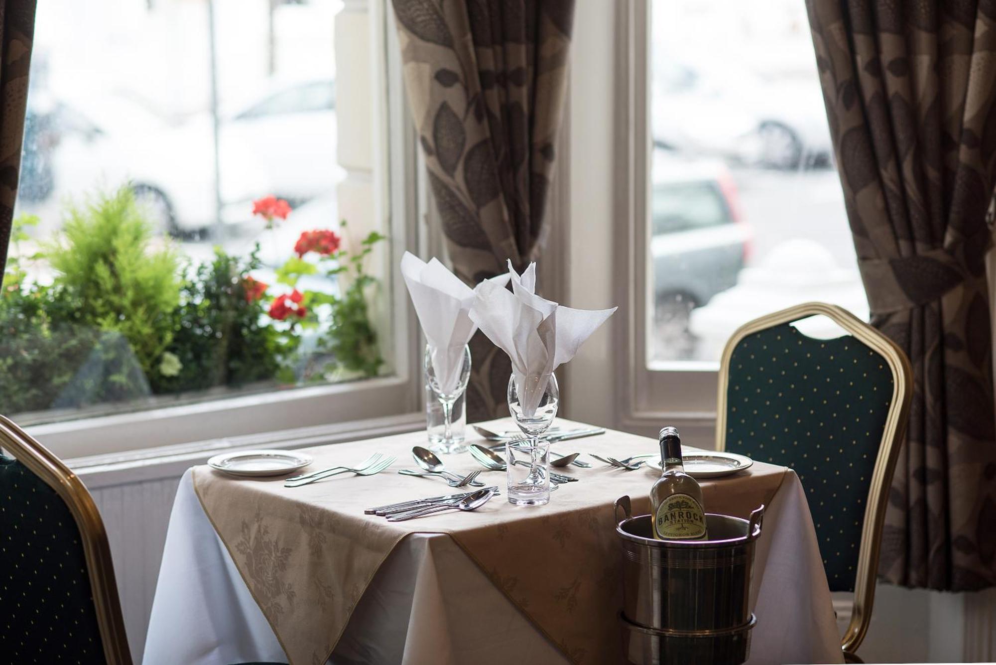Haddon Hall Hotel Torneo de Torneo de Eastbourne Exterior foto